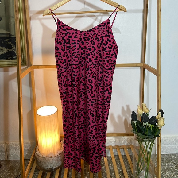 🛍️ Animal Print Ling Slit Dress. Size- S - Picture 4 of 6